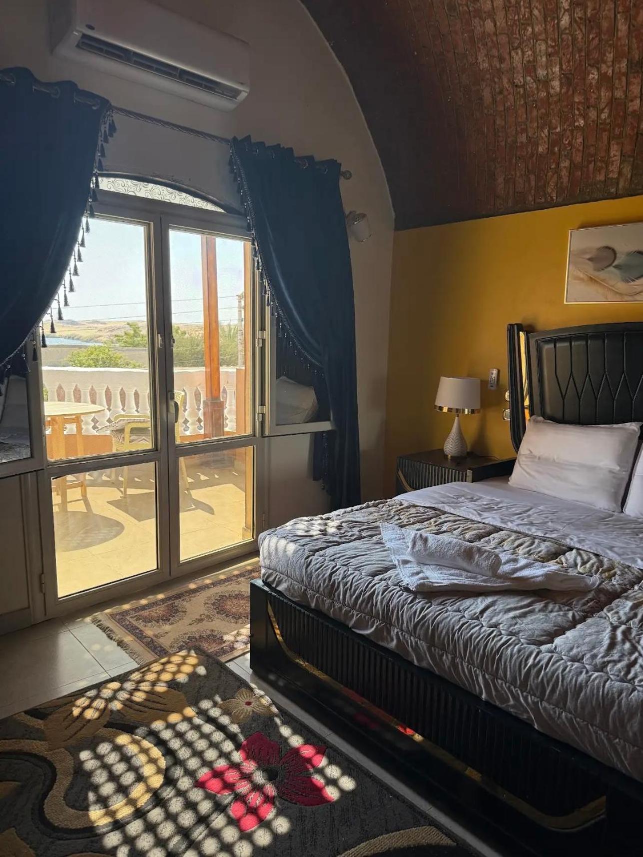 Abu Simbel Nubian Guest House Esterno foto